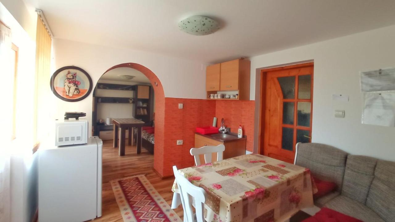 Bed and breakfast Casa La Agapia Extérieur photo